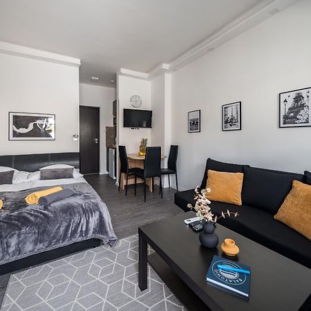 Balatonic Lemon Apartmanhaz Siofok Bagian luar foto