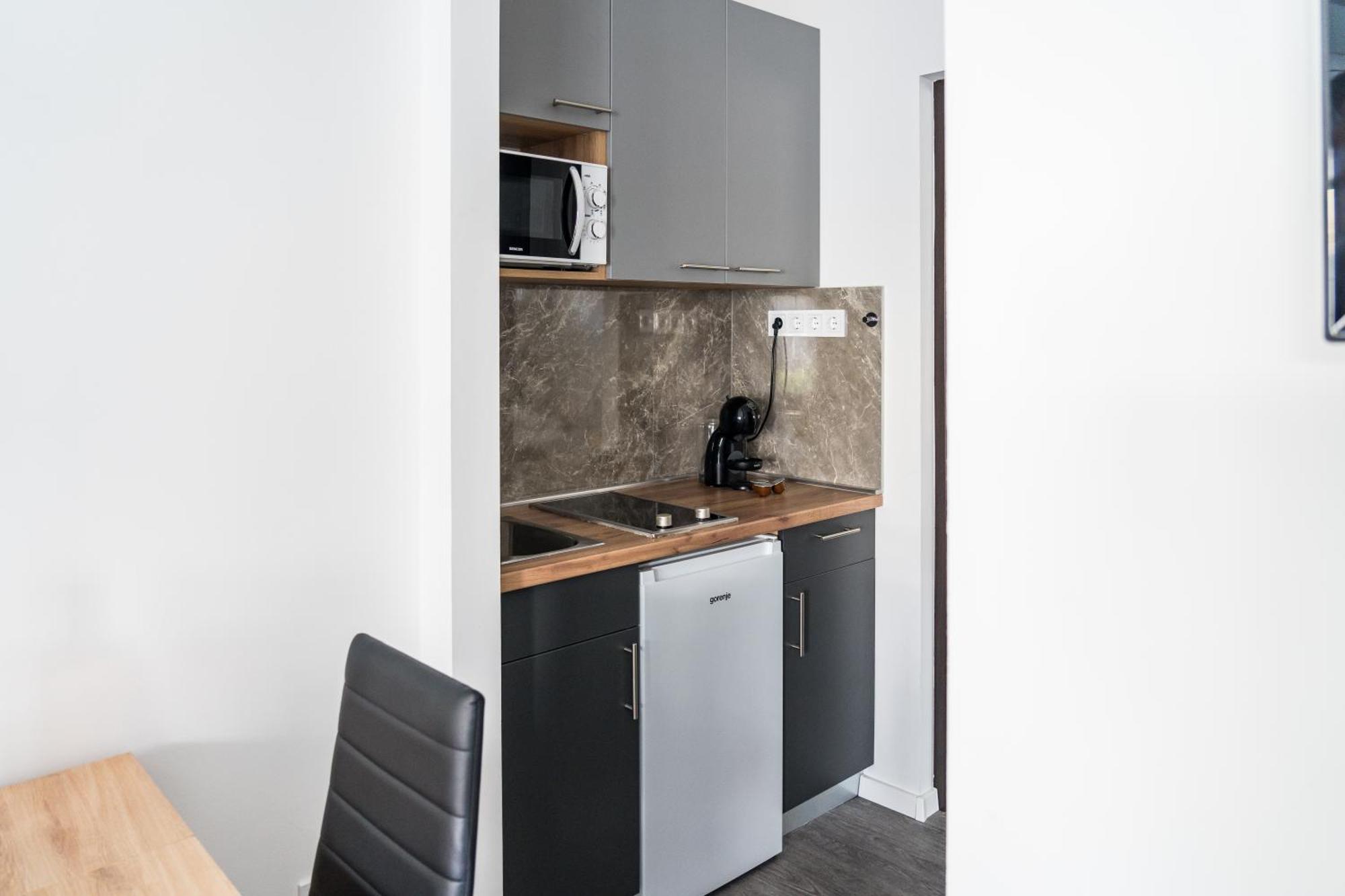Balatonic Lemon Apartmanhaz Siofok Bagian luar foto