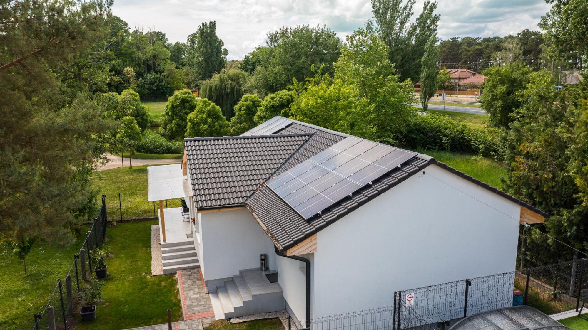 Balatonic Lemon Apartmanhaz Siofok Bagian luar foto