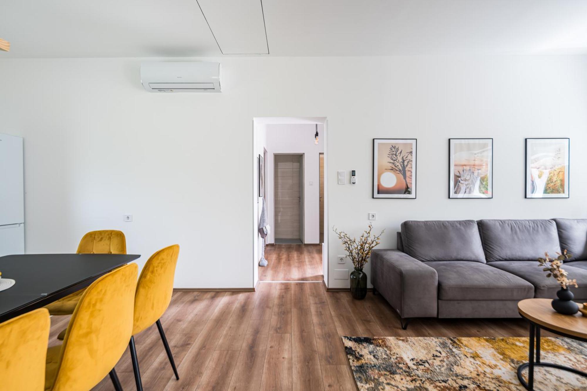 Balatonic Lemon Apartmanhaz Siofok Bagian luar foto